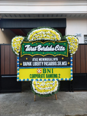 Papan Bunga Duka di Karang Bahagia